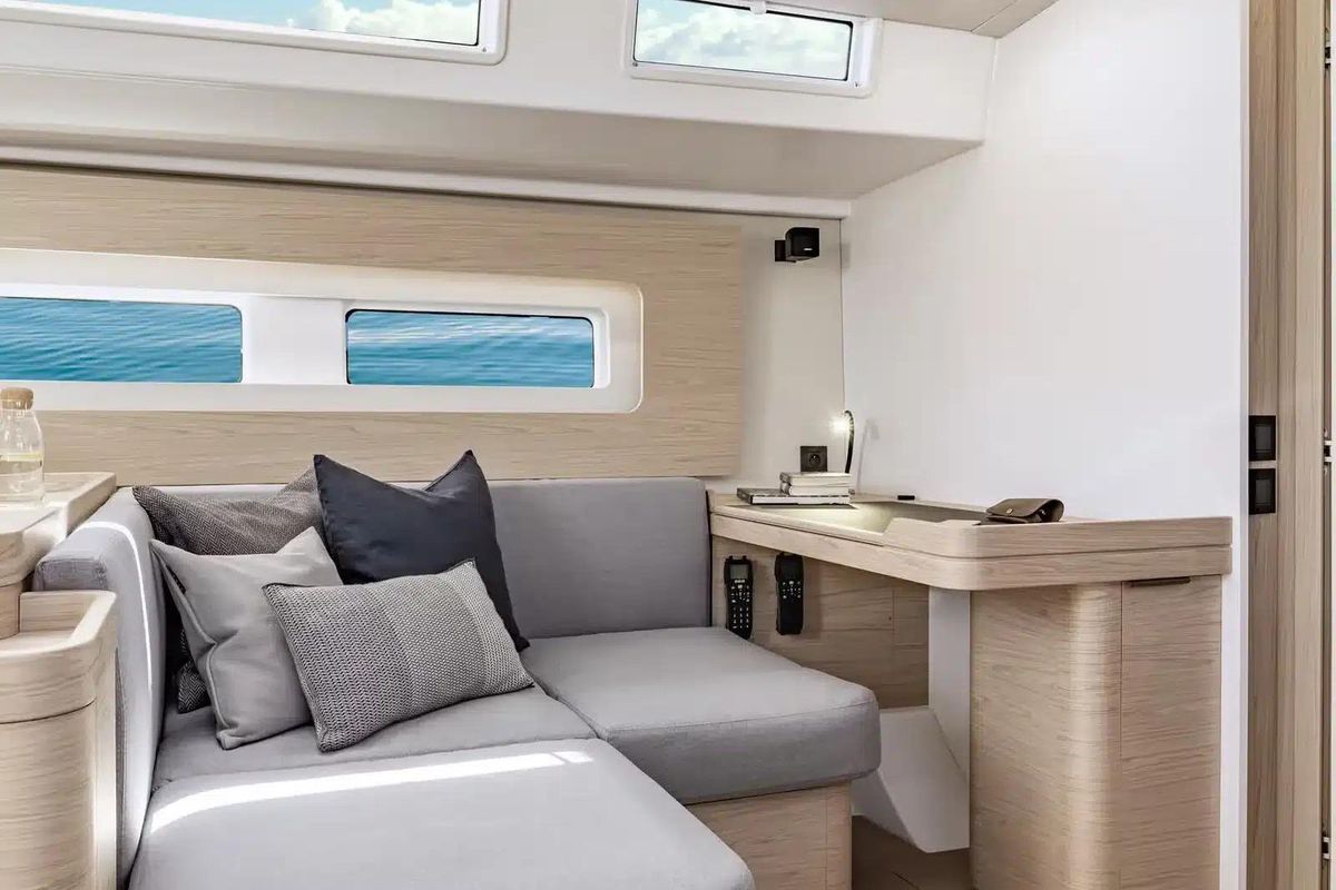 2026 Beneteau Oceanis Yacht 54