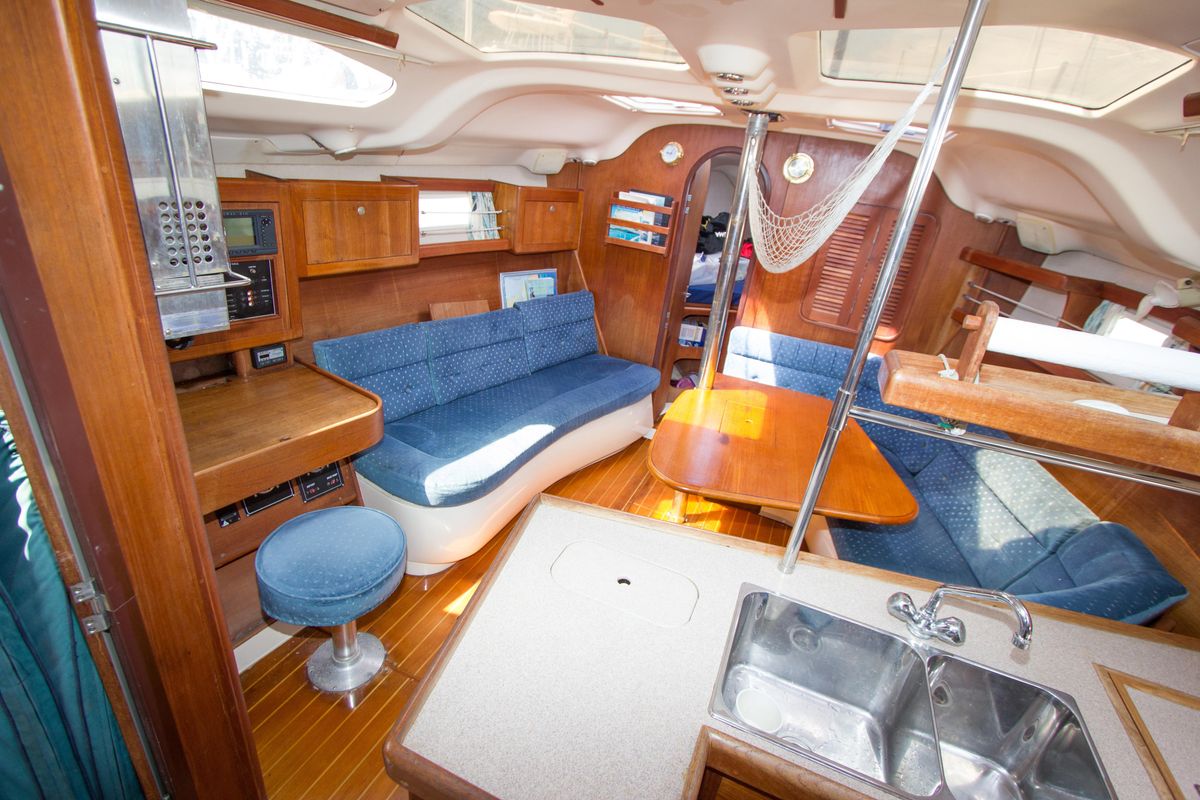 1997 Hunter 376