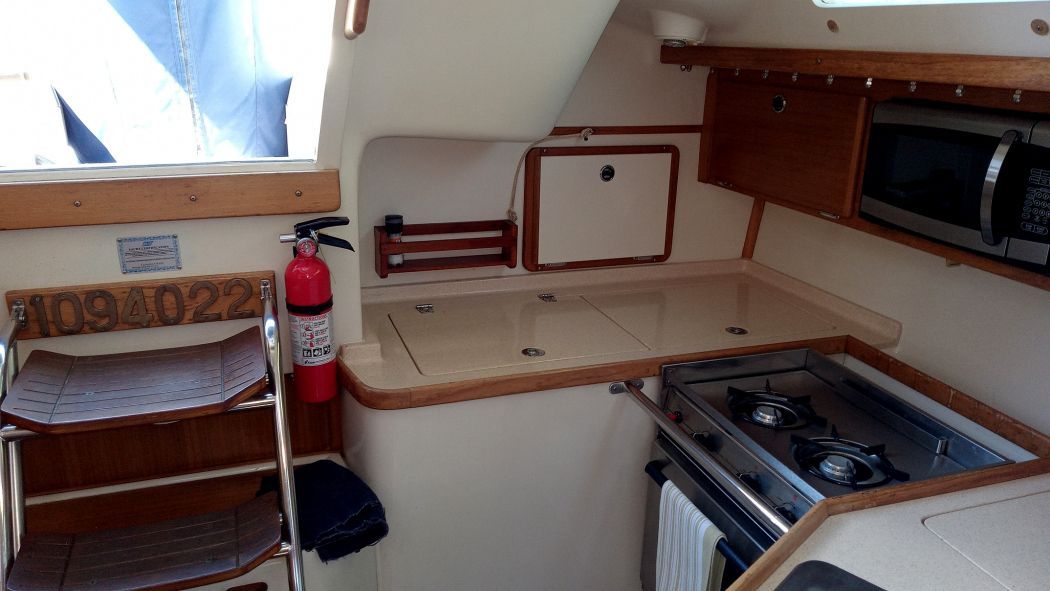 2000 Catalina 320