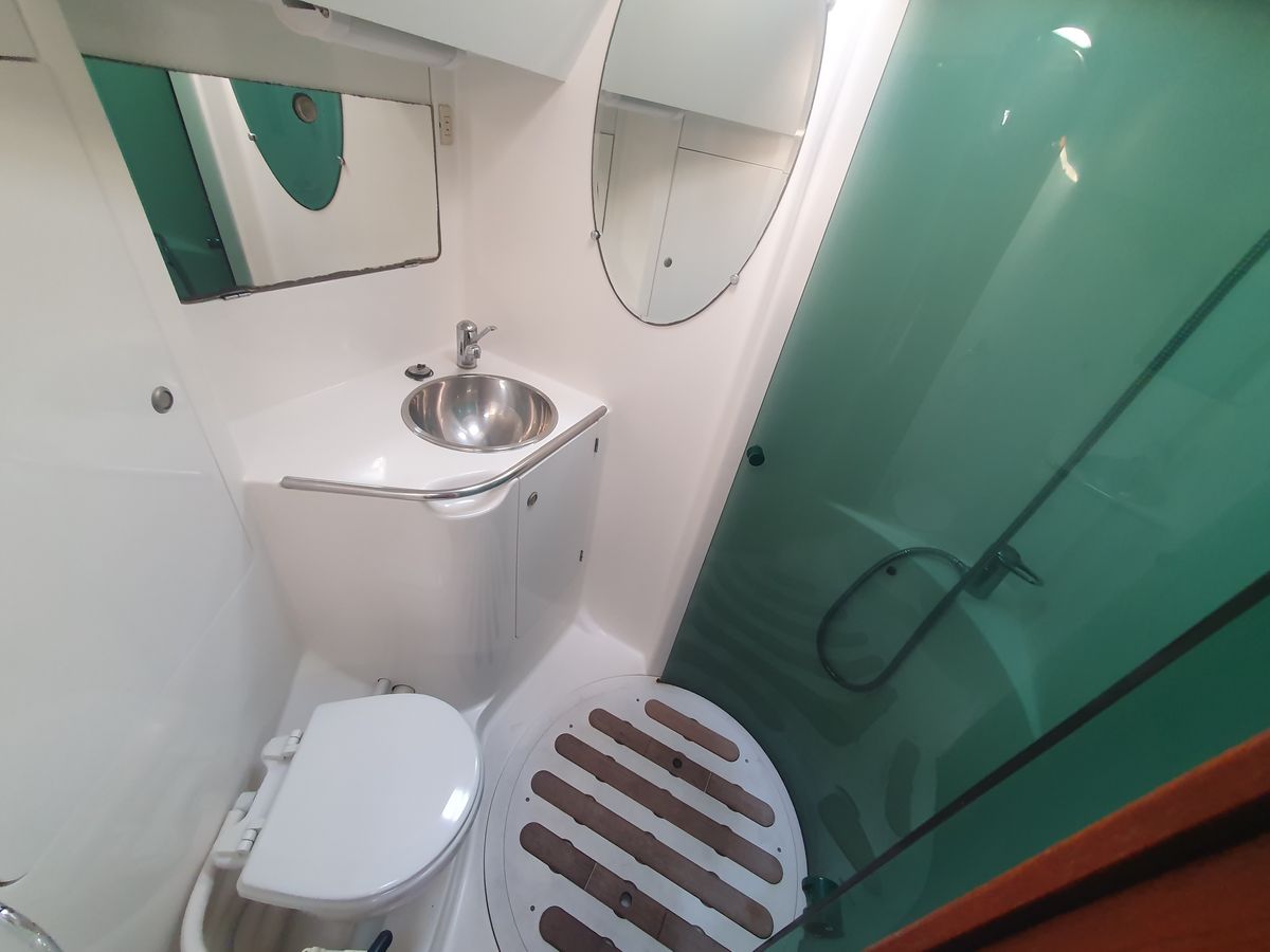 1998 Jeanneau Sun Odyssey 45.2 for sale in Piraeus, Greece
