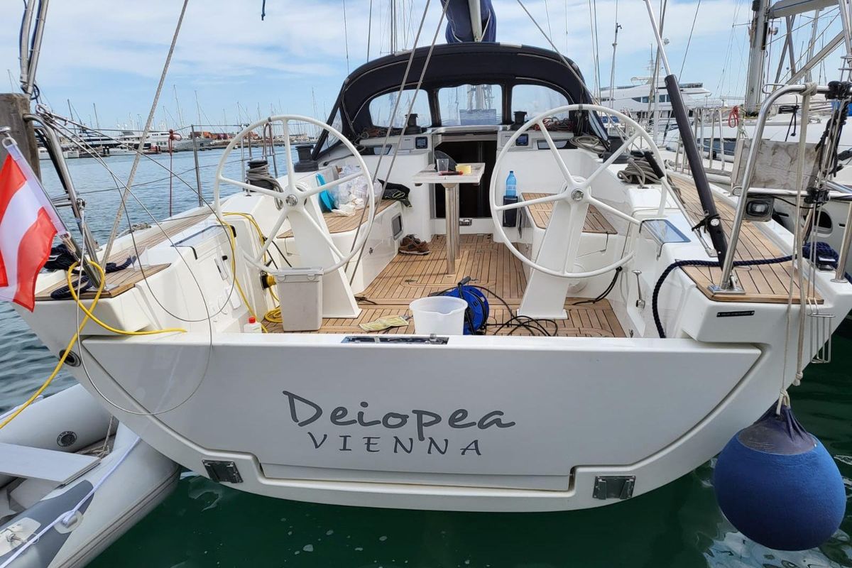 2013 Italia Yachts Iy13.98