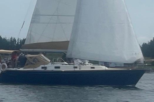 1995 Tartan 3500 for sale in Richmond, Nova Scotia, Canada