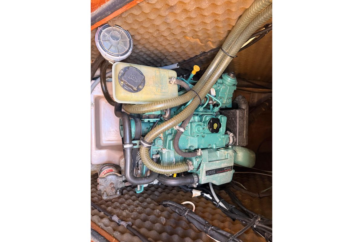 1983 Beneteau First 32