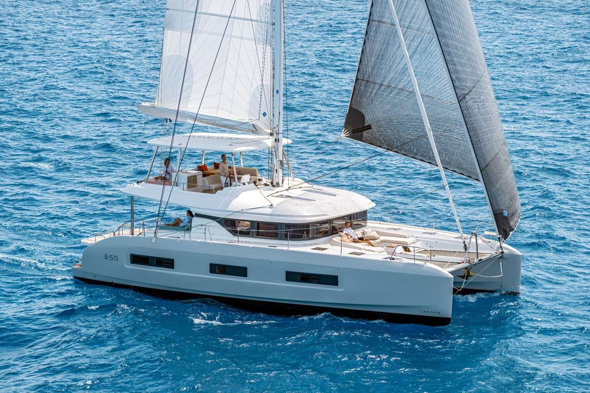 2025 Lagoon 55