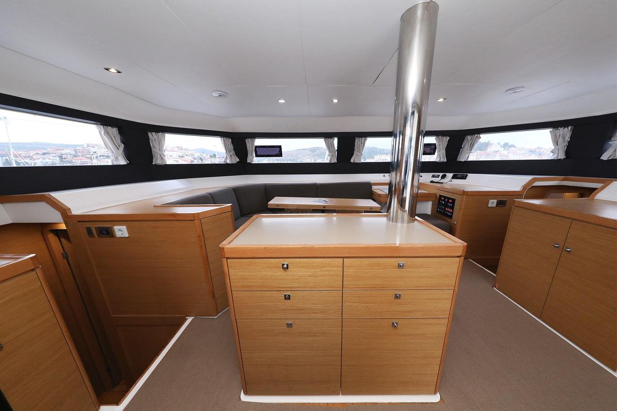 2018 Dufour Catamarans 48