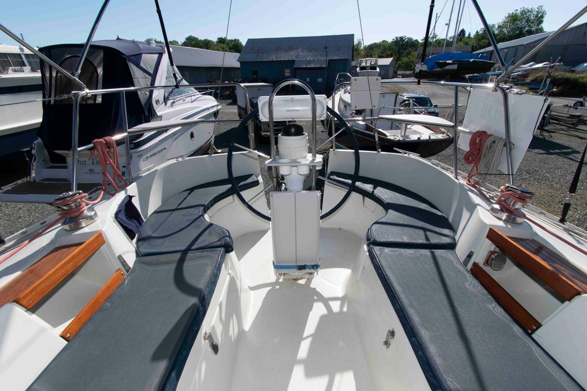 1999 Hake / Seaward Eagle 32