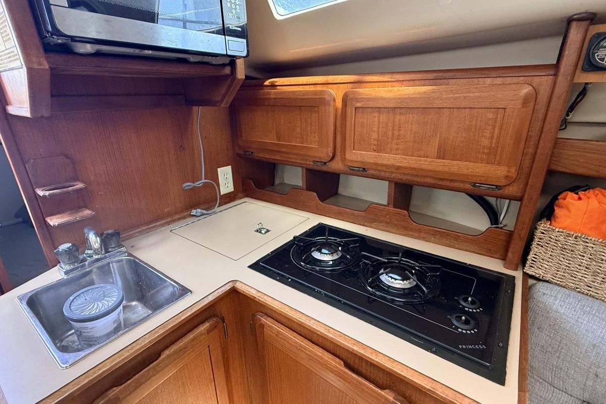 1991 Hunter 28