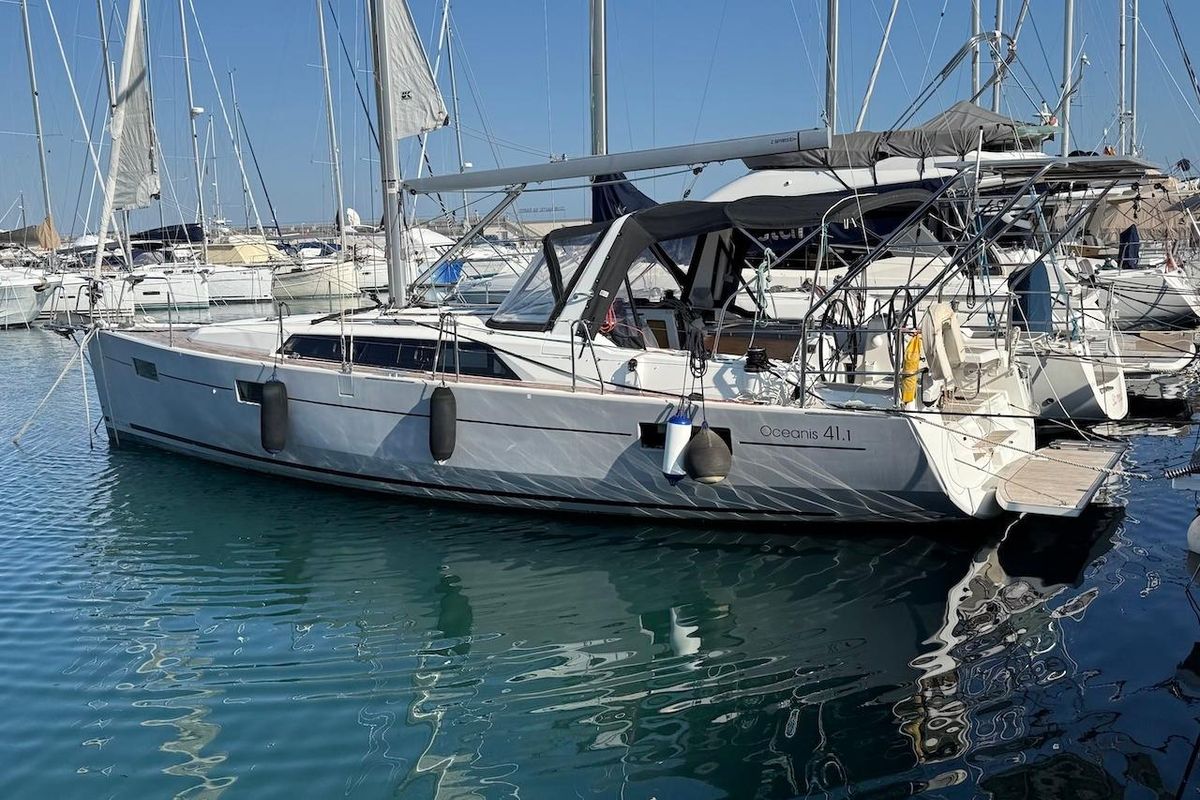 2017 Beneteau Oceanis 41.1