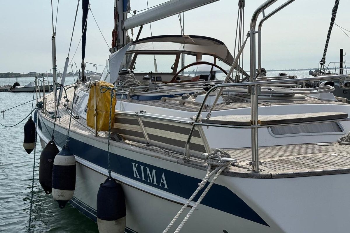 2001 Hallberg-Rassy H.R. 53
