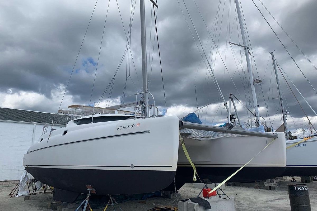 1995 Fountaine Pajot Athena 38