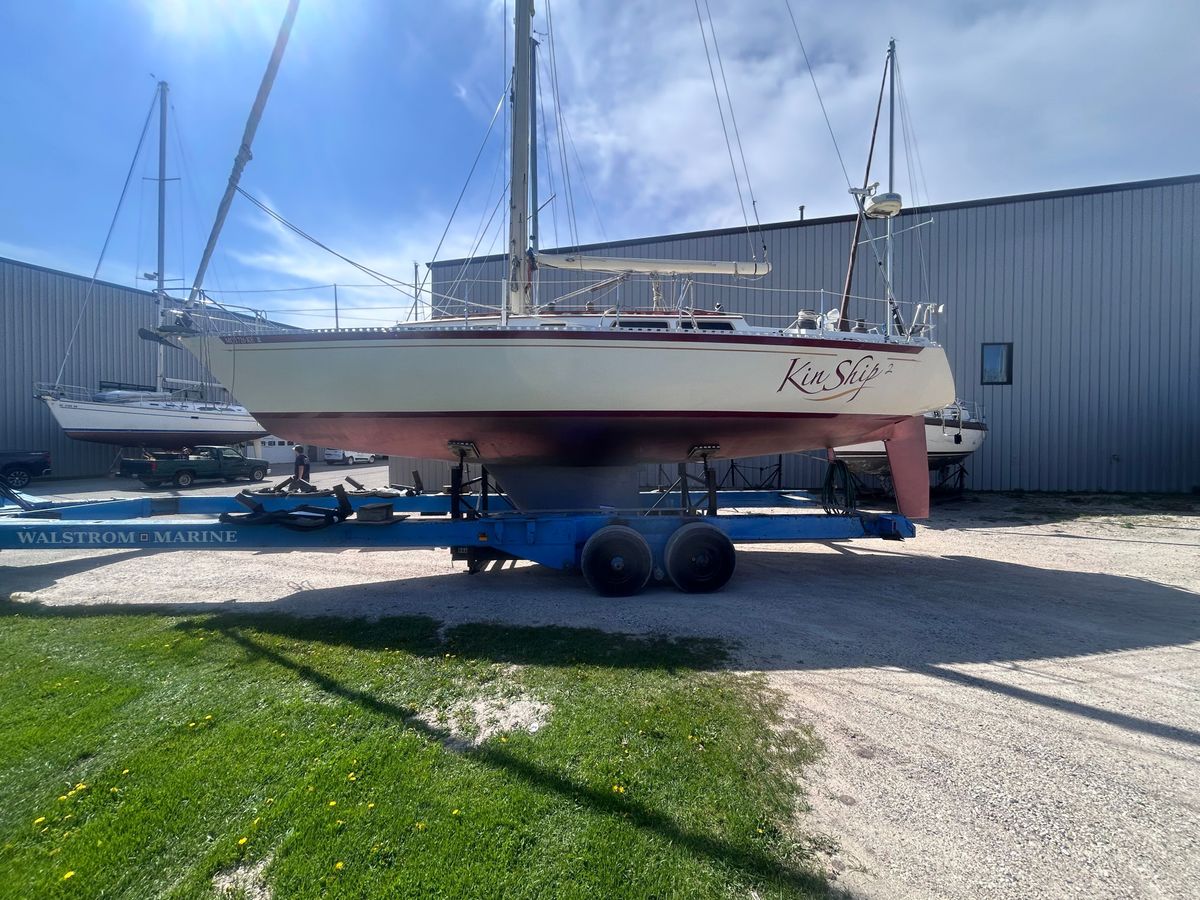 1981 Islander Peterson 40