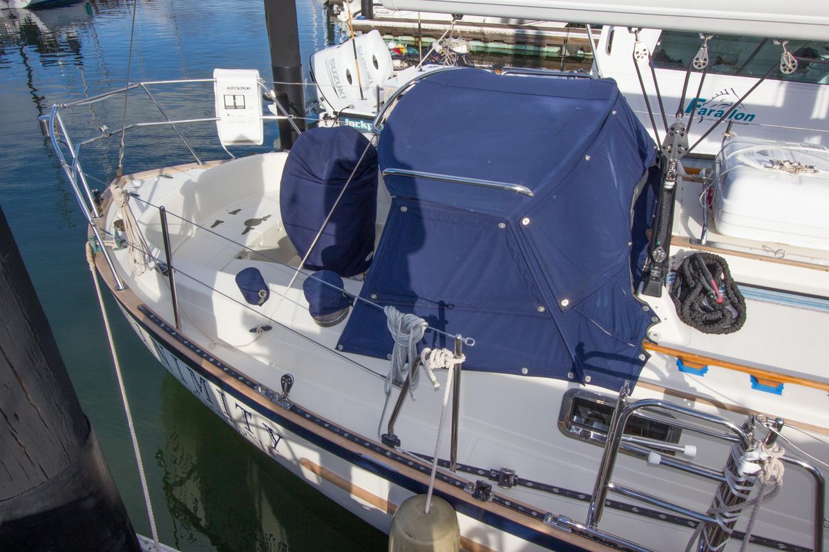 1992 Pacific Seacraft 37