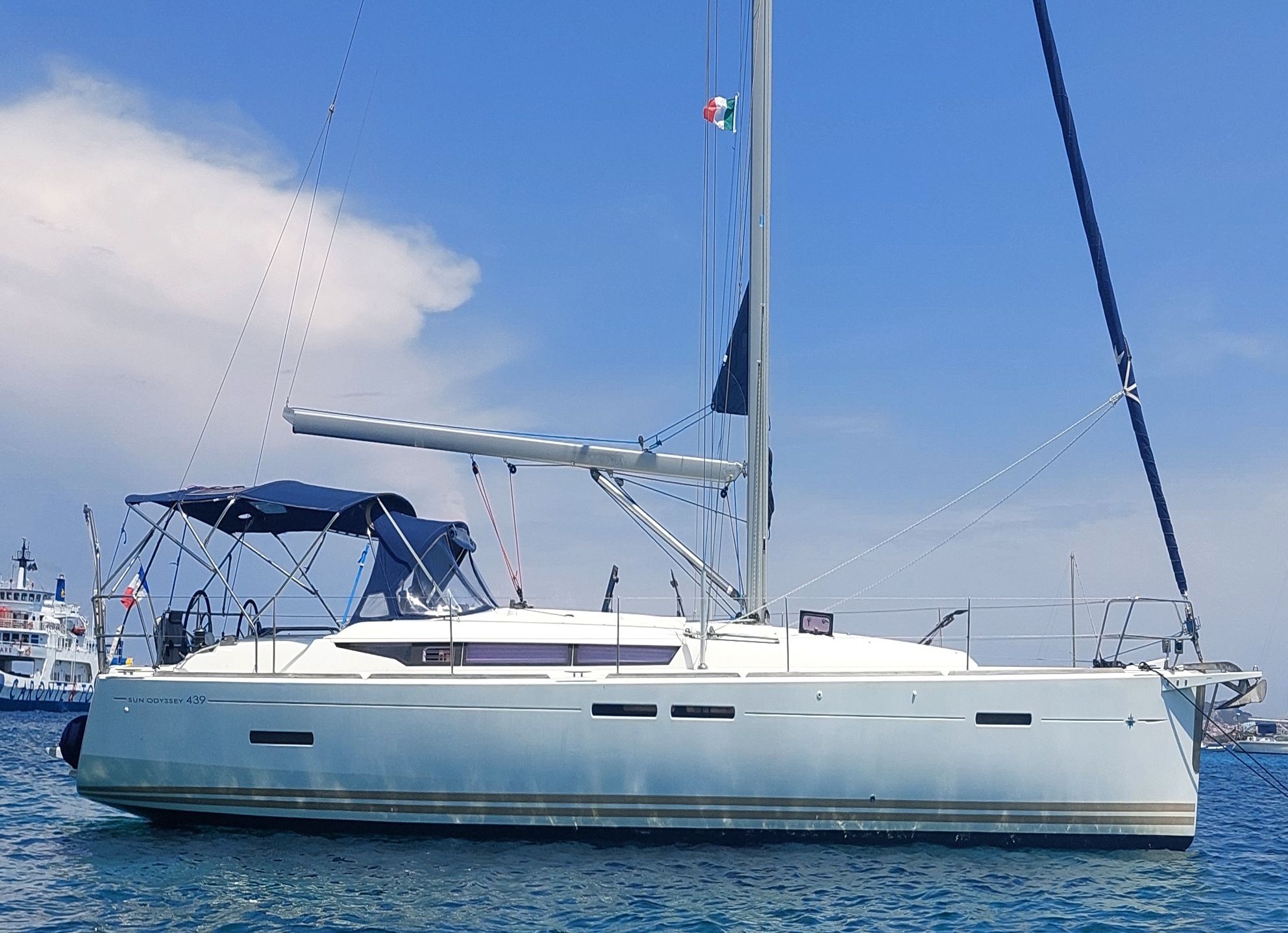 2014 Jeanneau Sun Odyssey 439 Boats