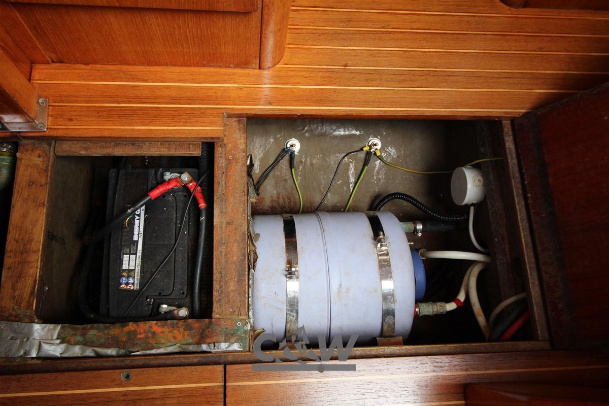 1990 Grand Soleil 52