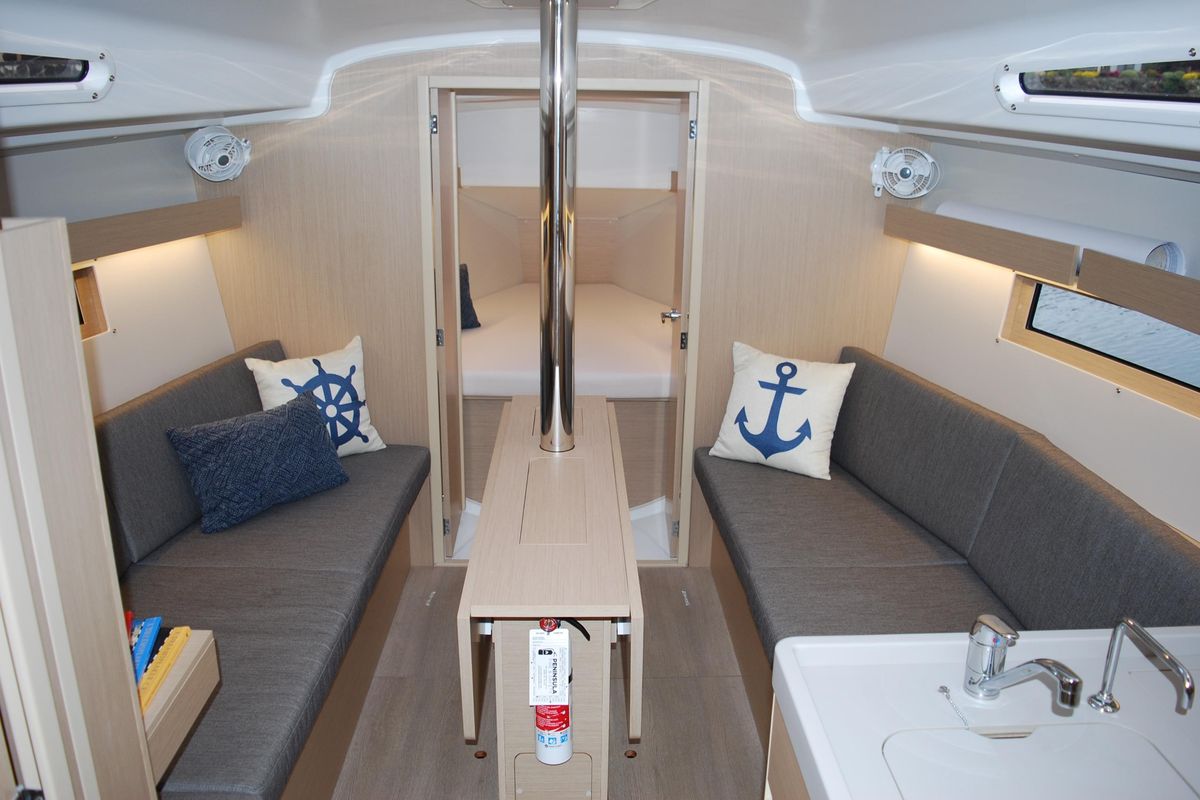 2023 Beneteau Oceanis 34.1