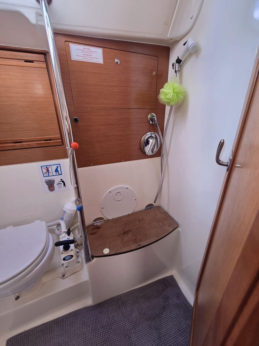 2009 Bavaria Cruiser 40