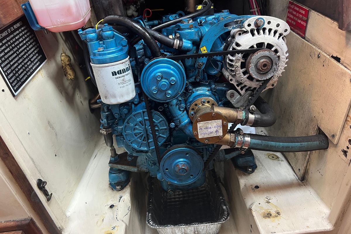 1982 Pacific Seacraft 37