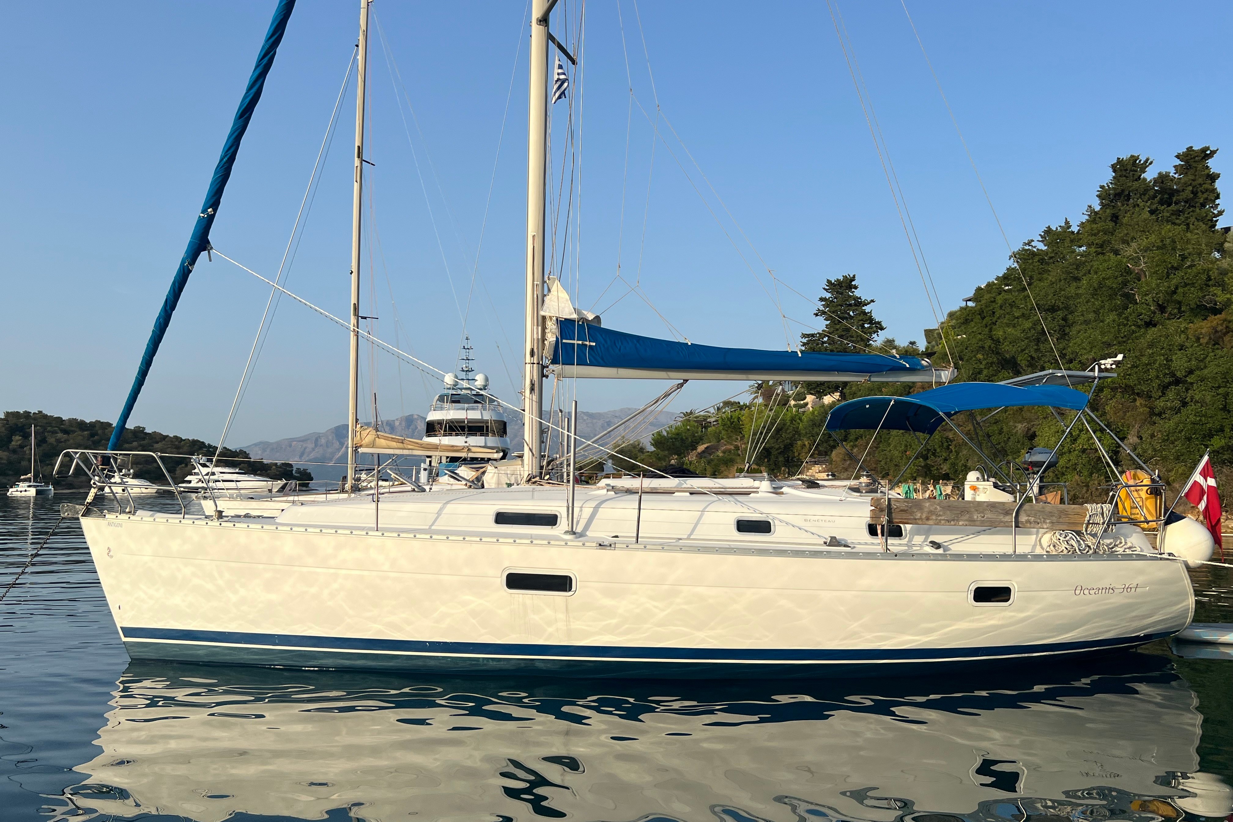 2002 Beneteau Oceanis 361 for sale in Ellomeno, Greece