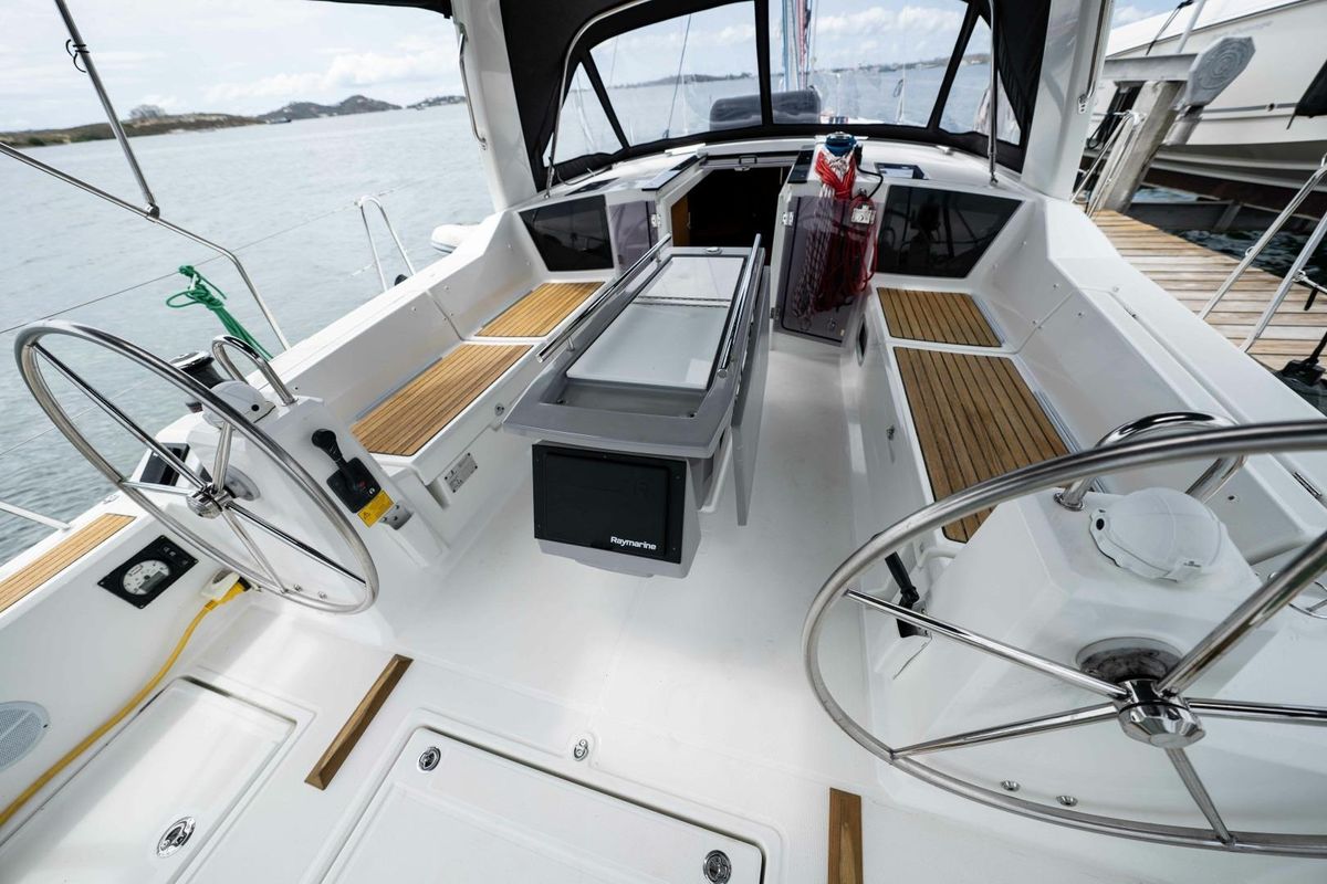2017 Beneteau Oceanis 41.1