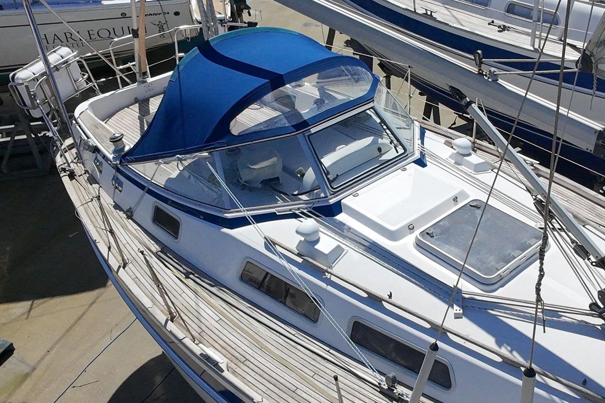 2001 Hallberg-Rassy 34