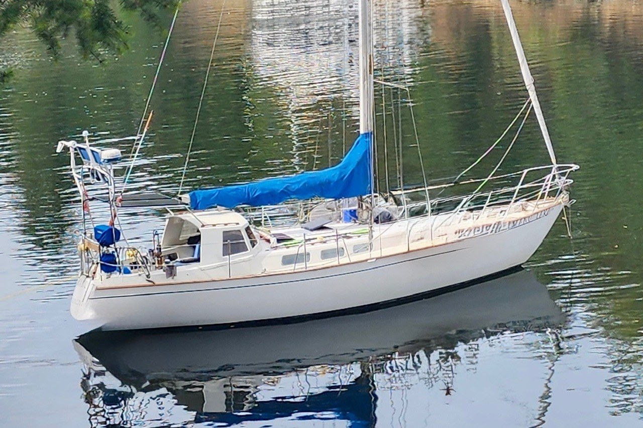 1984 Fraser 41 Cutter for sale in Ladysmith, British Columbia, Canada