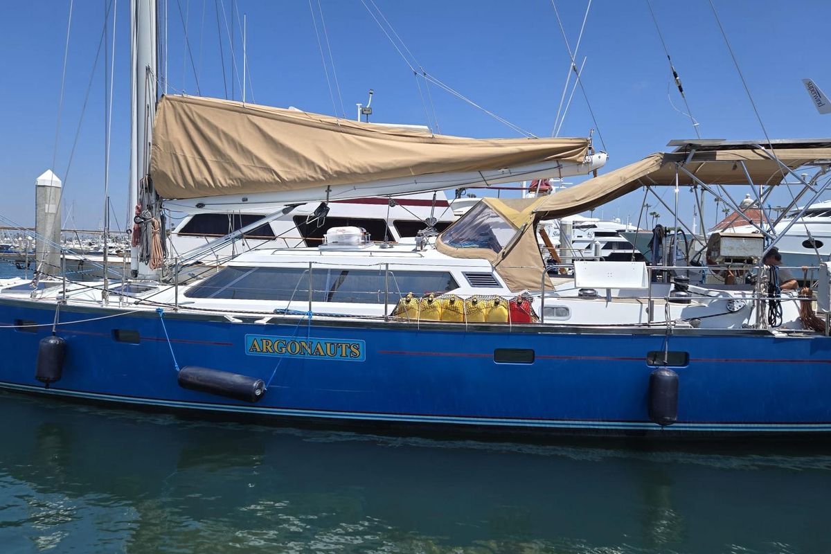 1996 Waterline 60 Pilothouse