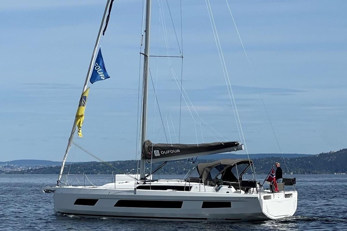 2024 Dufour 44