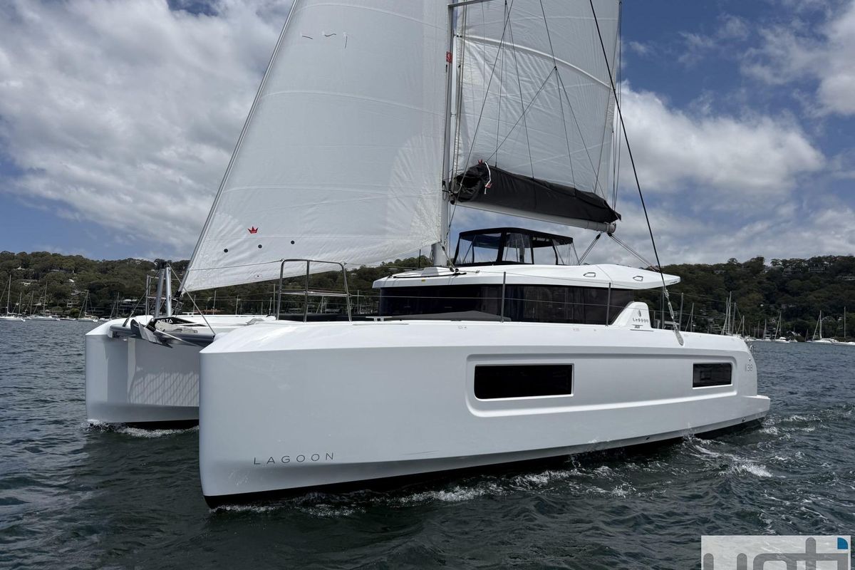 2026 Lagoon 38