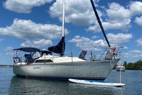 1986 C&C 33mkii for sale in Whitby, Ontario, Canada
