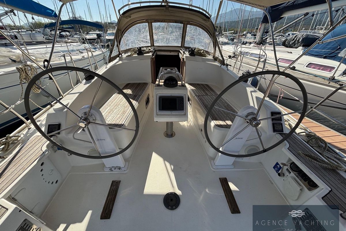 2014 Bavaria Cruiser 37