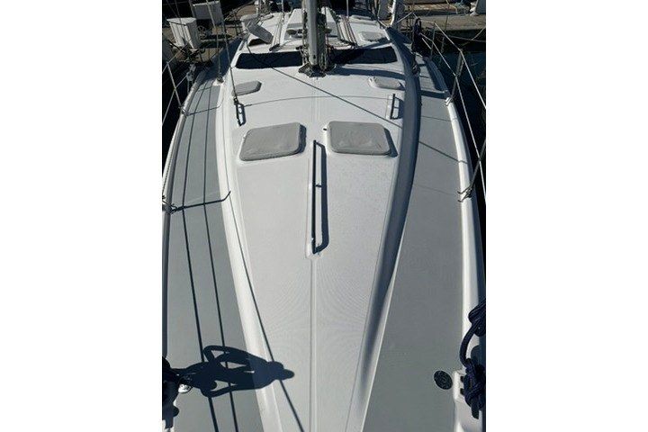 2004 Hunter 466