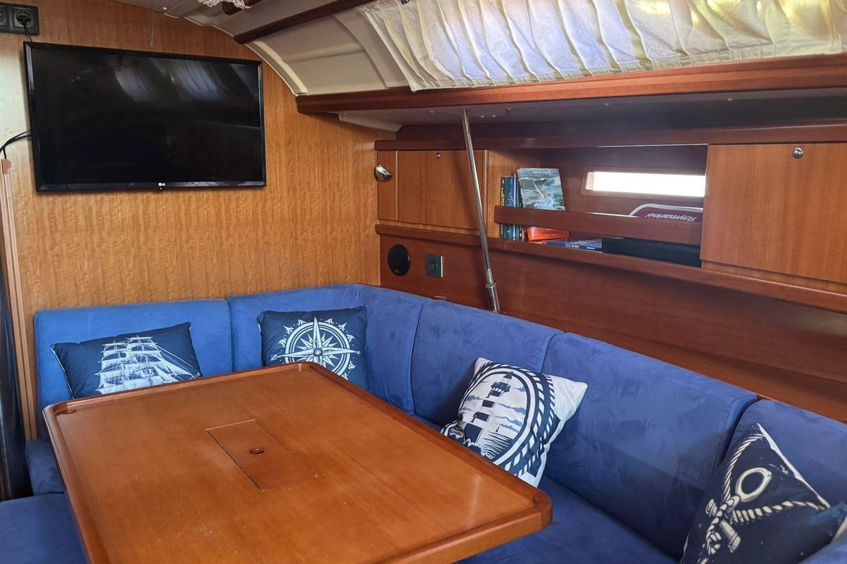 2005 Dufour 385