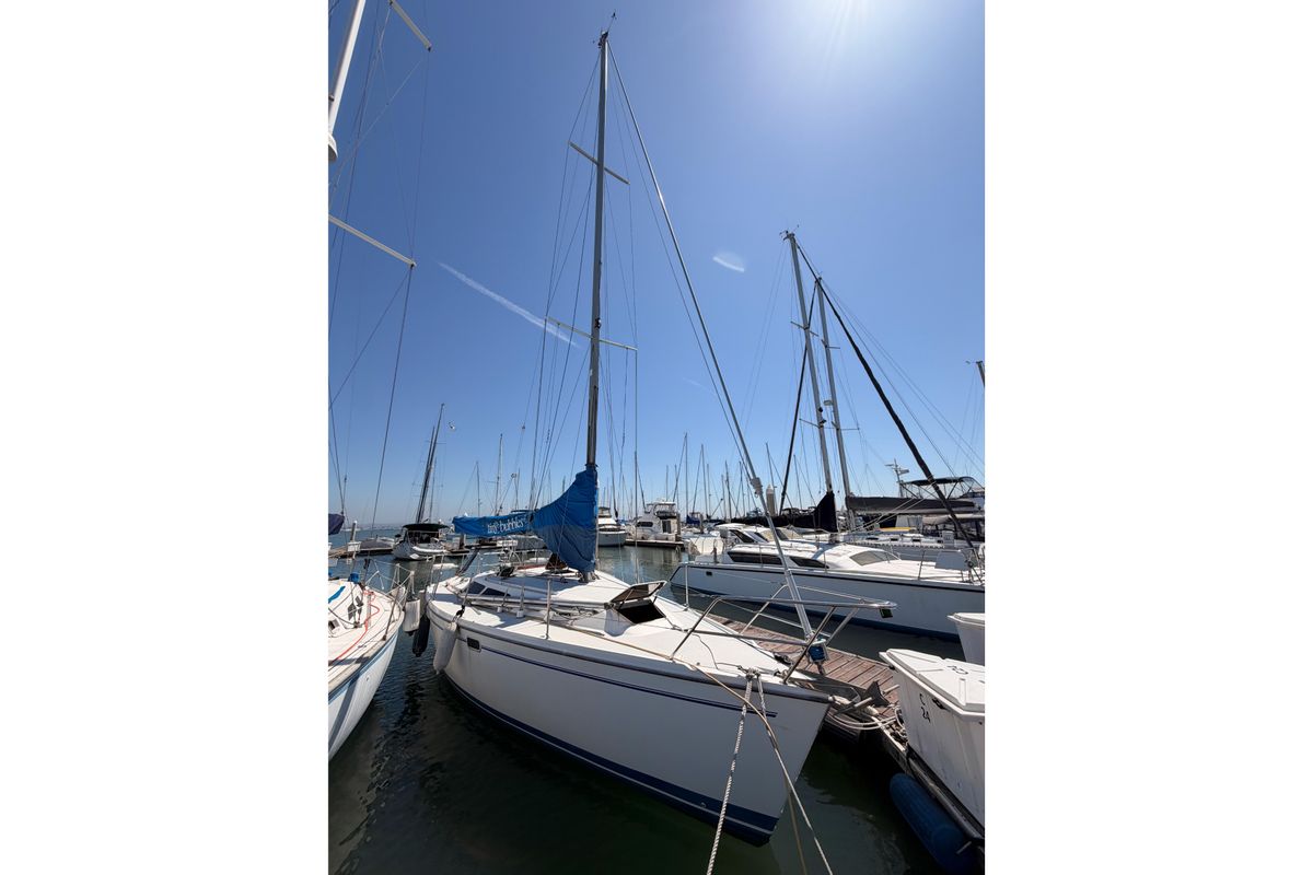 1999 Catalina 320