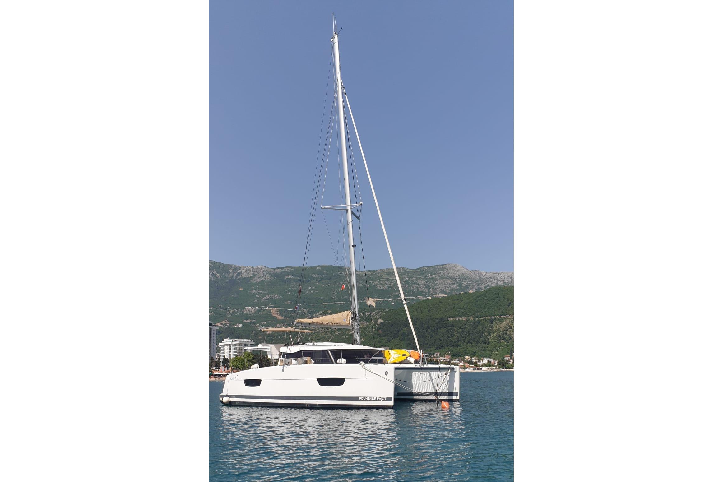 2020 Fountaine Pajot Lucia 40