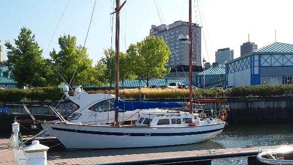 1981 Endurance 35 Boats