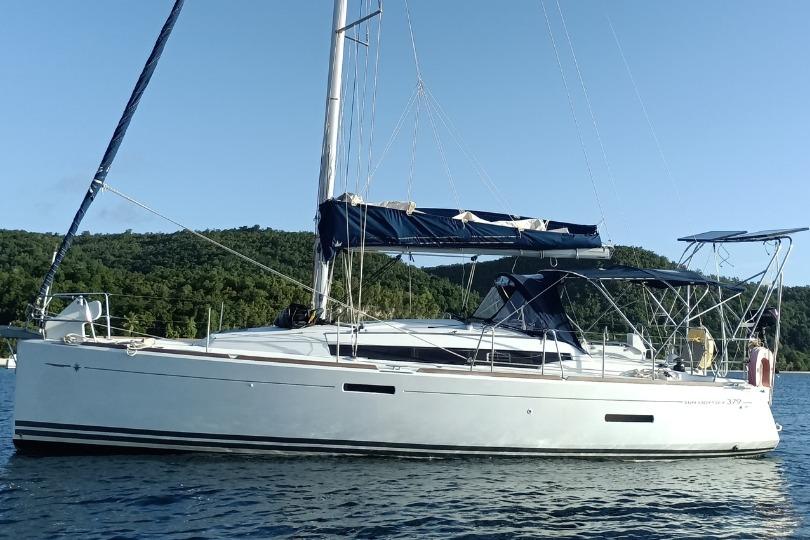 2012 Jeanneau Sun Odyssey 379 for sale in Pointe-à-Pitre, Guadeloupe