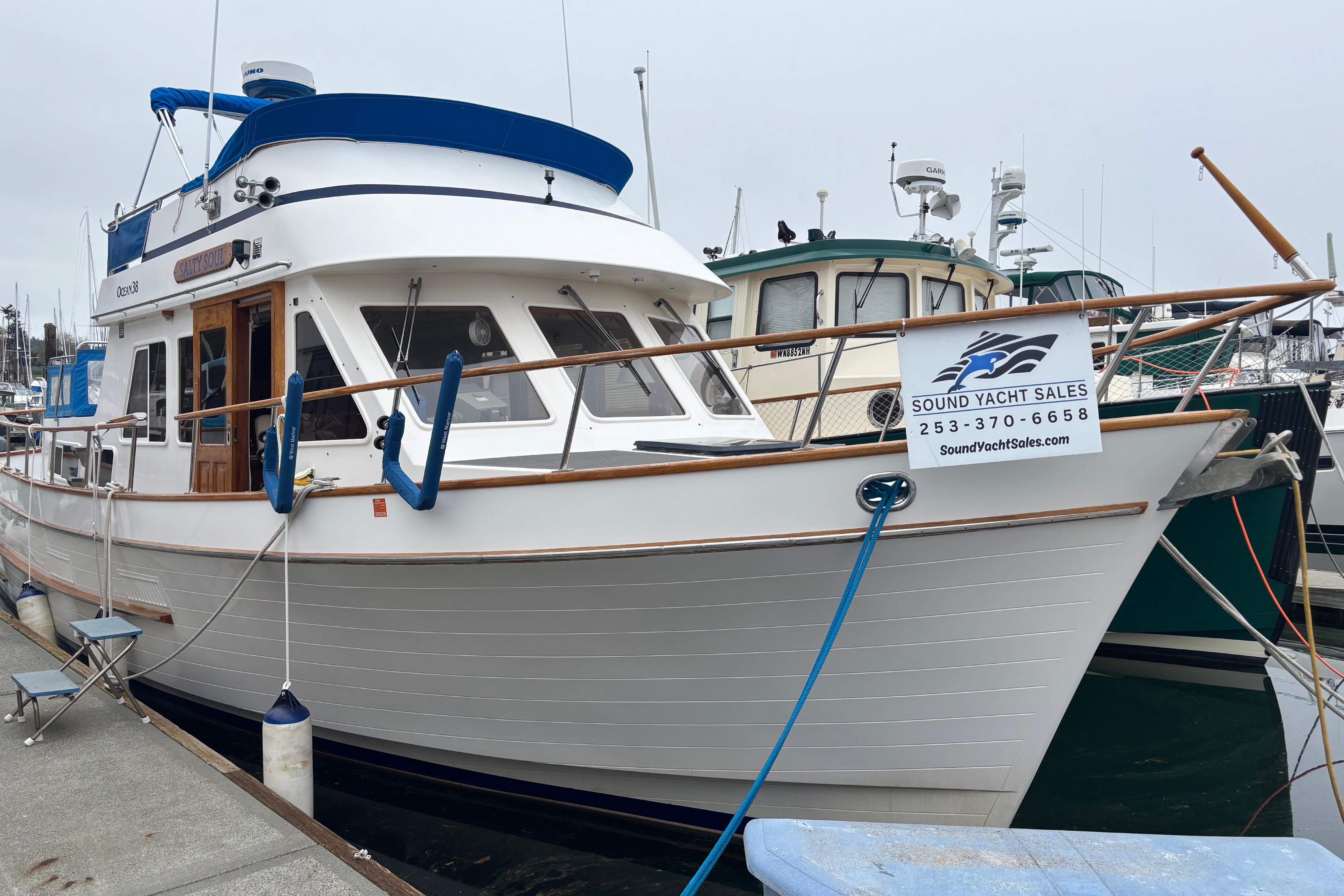 1984 Ocean Alexander 38 Double Cabin for sale in Sequim, Washington