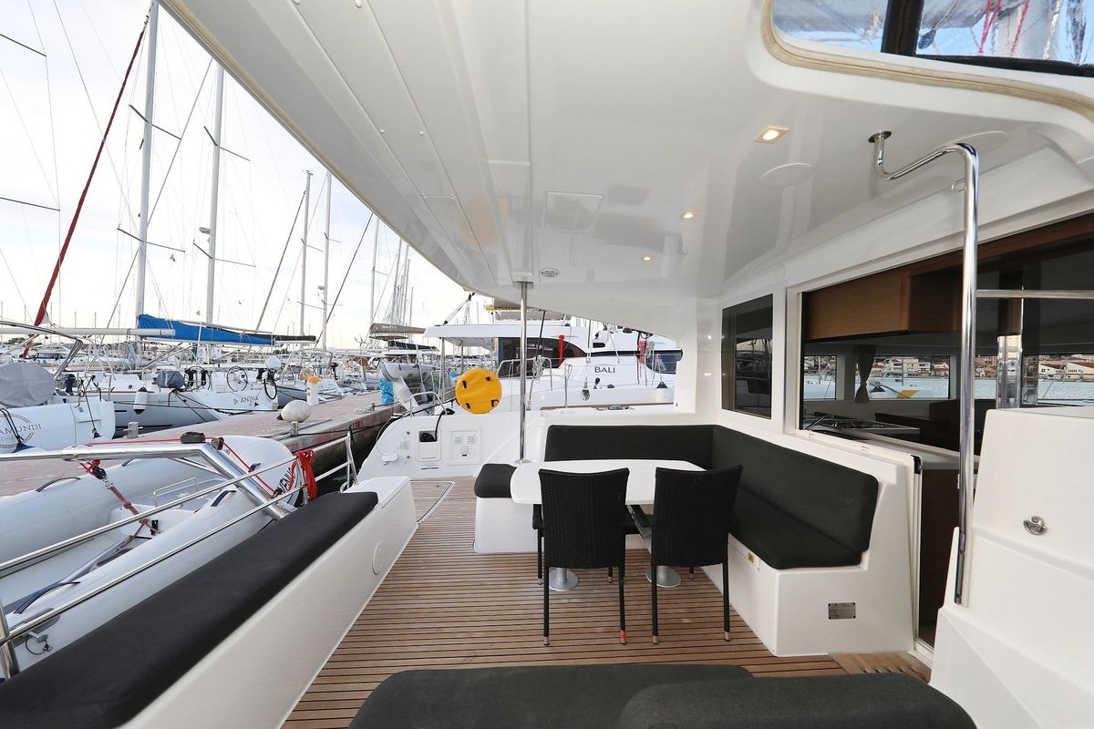 2020 Lagoon 40