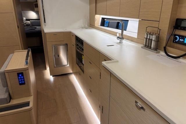 2025 Hanse 460