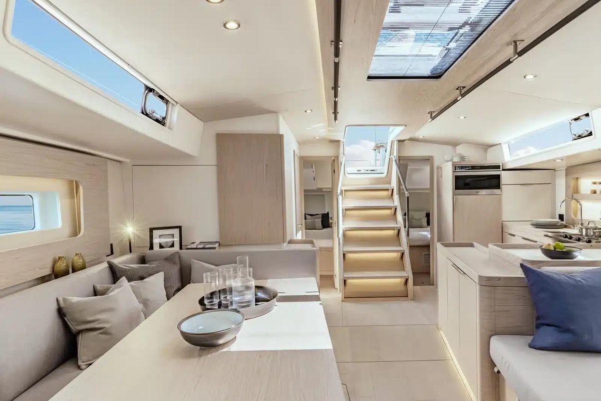 2026 Beneteau Oceanis Yacht 54