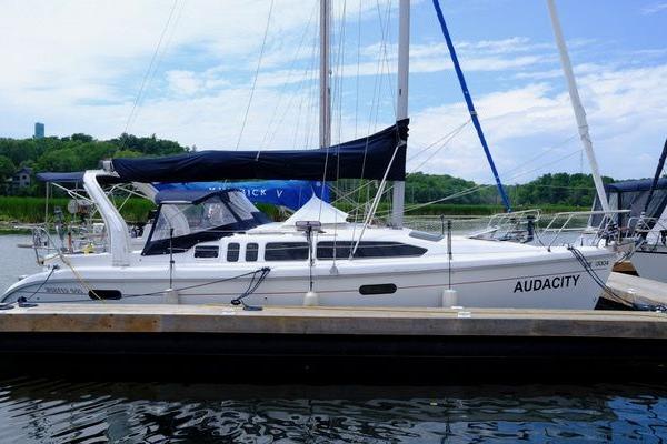 1997 Hunter 340 for sale in Greater Napanee, Ontario, Canada