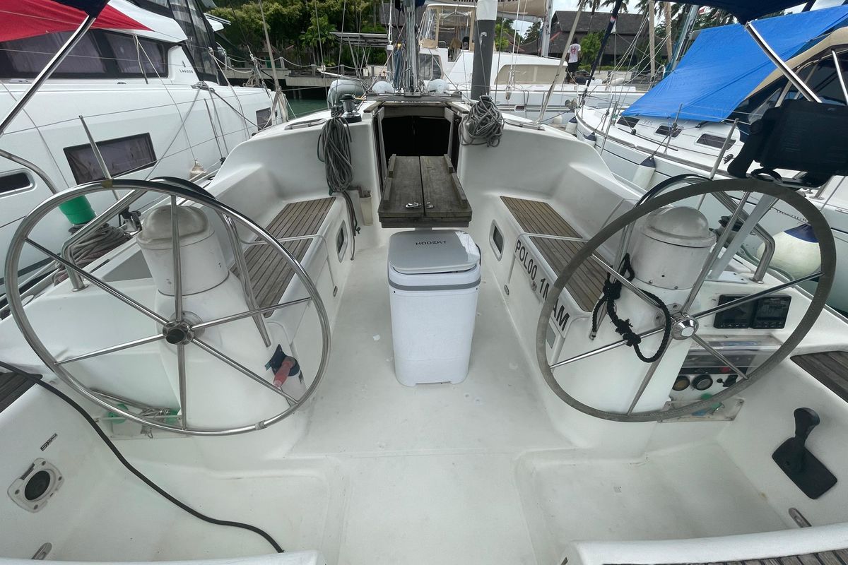 2002 Jeanneau Sun Odyssey 40