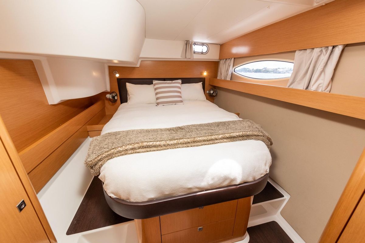 2011 Fountaine Pajot Salina 48