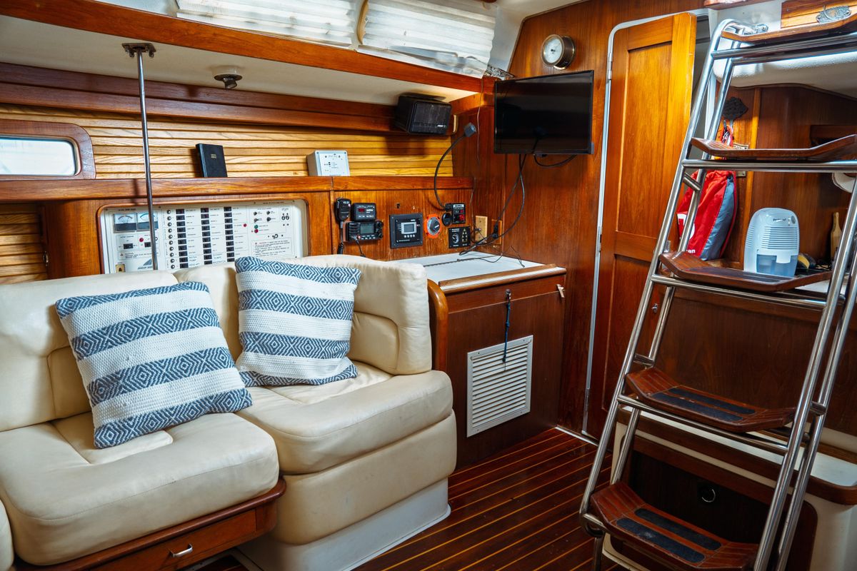 1994 Catalina 38 CC