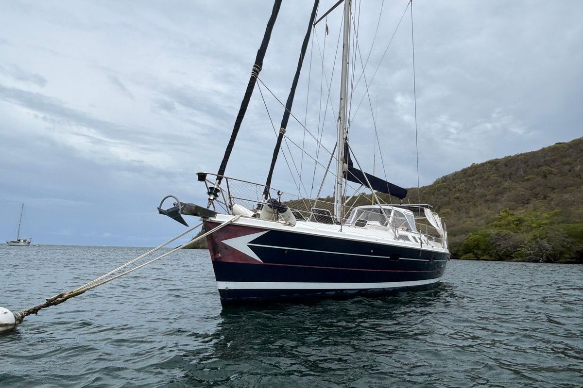 2002 Hunter 466