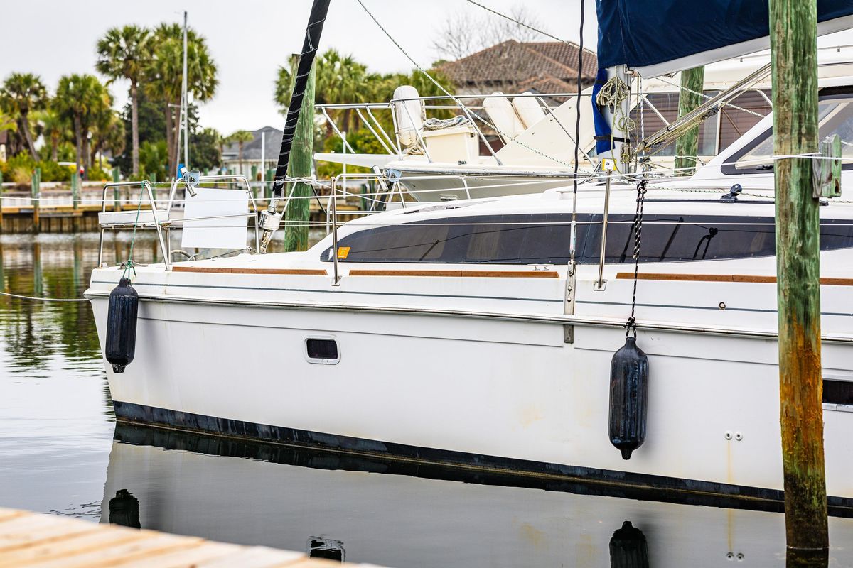 2014 Gemini Legacy 35