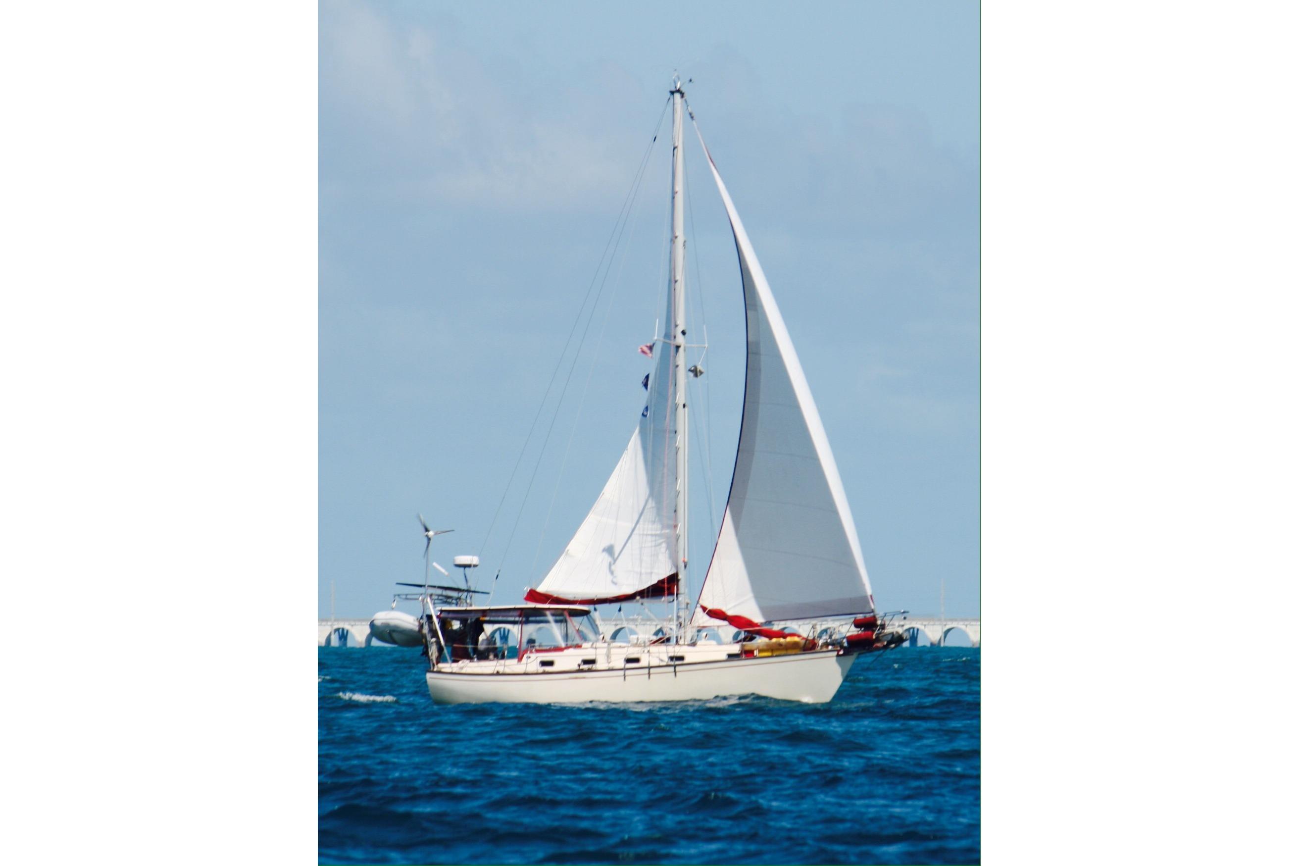 1989 Island Packet 35