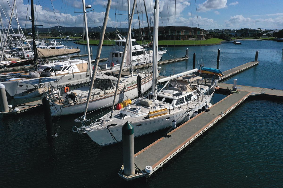 1994 Oyster 55