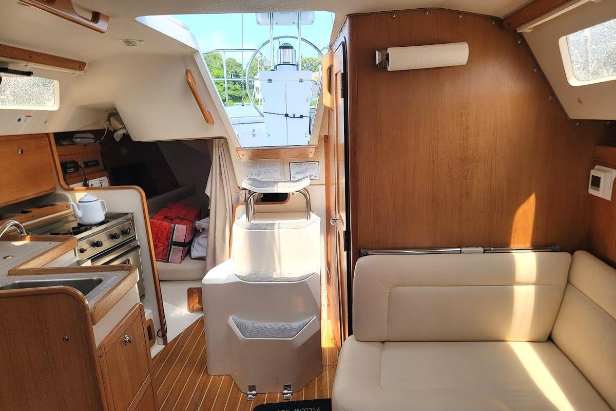 2006 Catalina 310