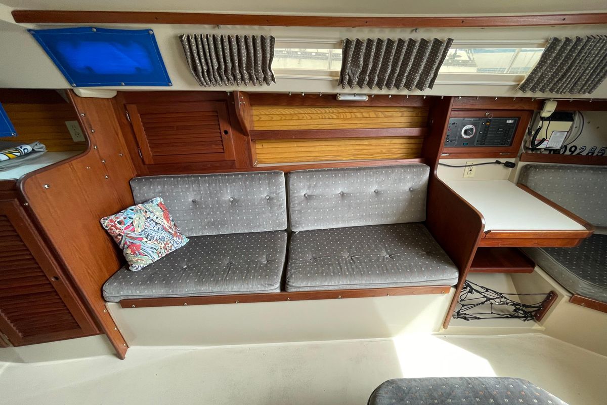 1988 Catalina 30